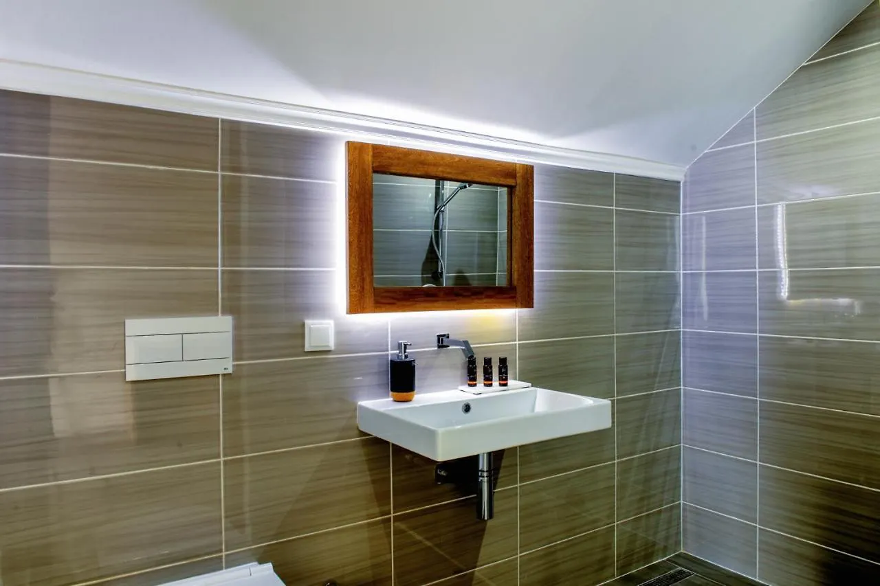 Art Hotel Κράλεντικ Μποναίρ, Άγιος Ευστάθιος και Σάμπα
